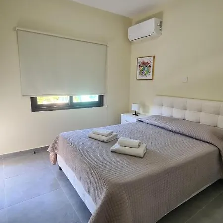 Two Bedroom Apartment, No 101, By Imh Travel & Tours *